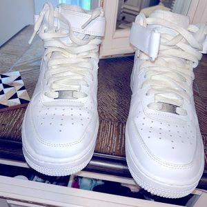 Nike high top women Air Forces size 7.5